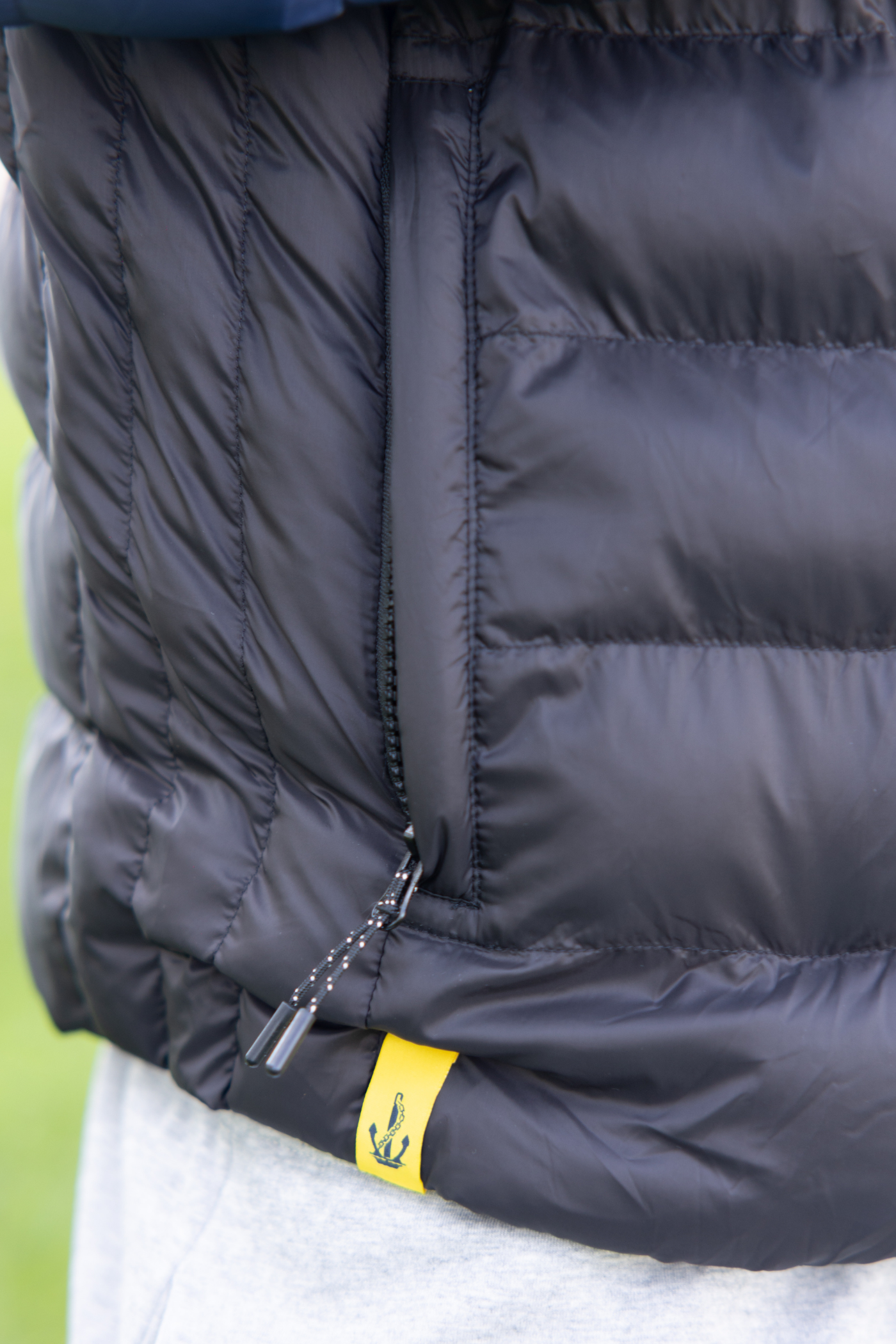 The Bowater, Unisex Puffer Jacket Black