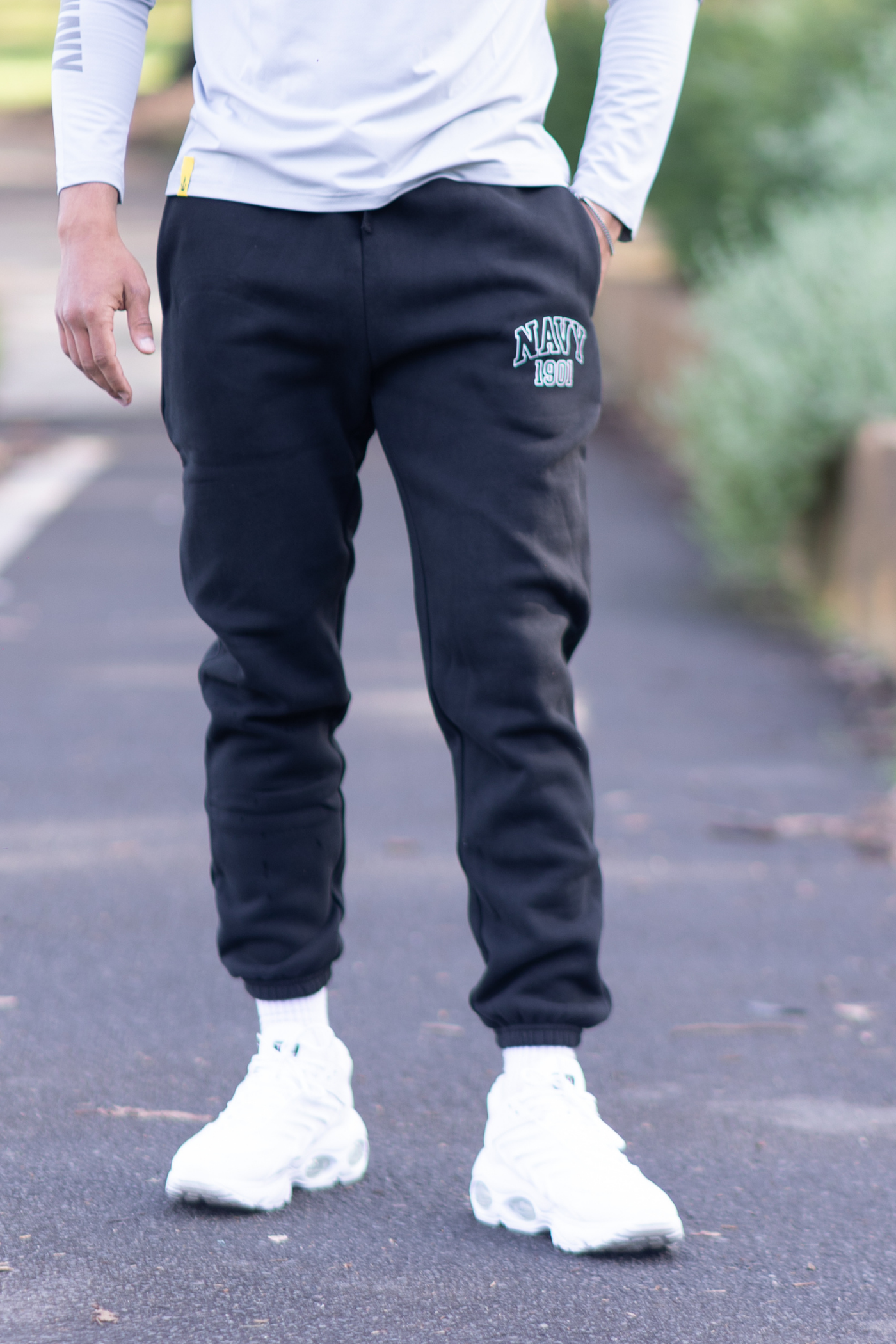 The Jones, Unisex Tech Fleece Track Pants Black