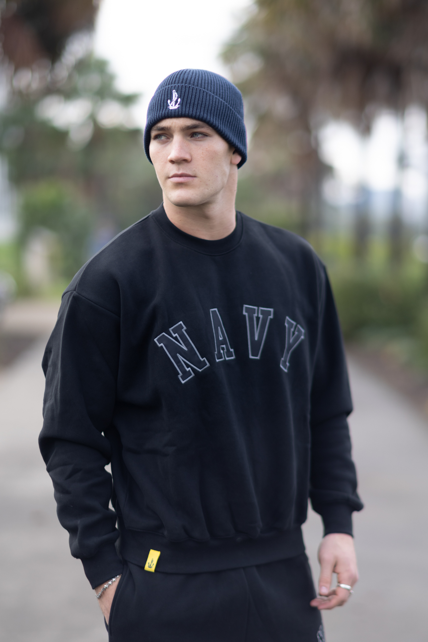 The Nic, Crewneck Pullover Sweater Black