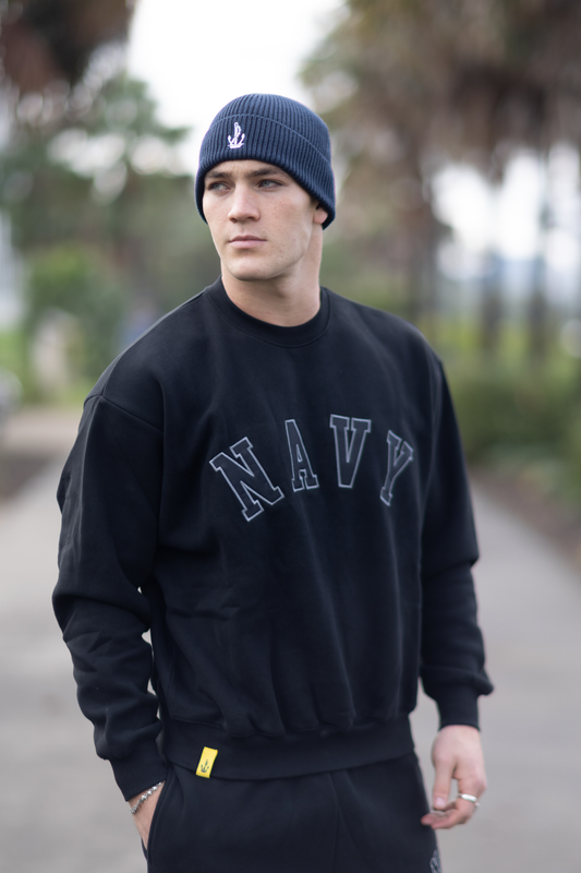 The Nic, Crewneck Pullover Sweater Black