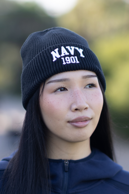 The Williams, Beanie Black